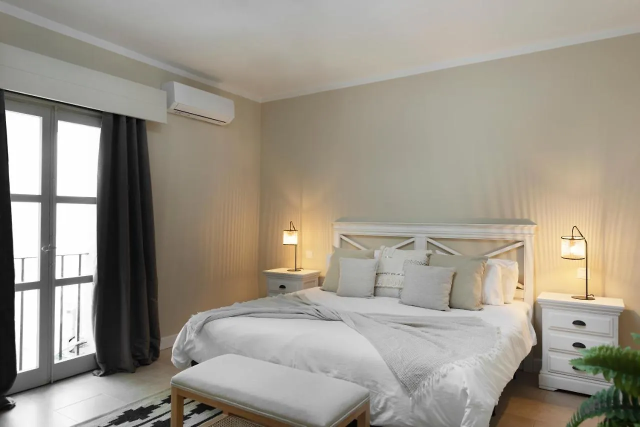 2 Bedroom Apartment In The Heart Of Puerto Banus Marbella